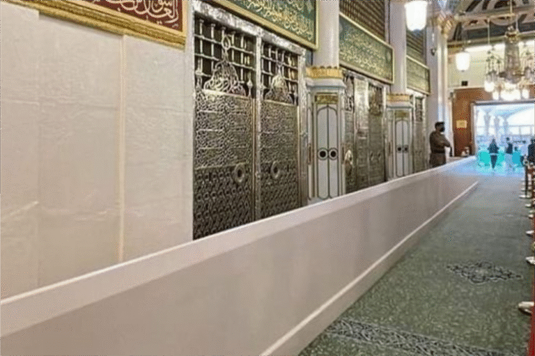 Makam Rasulullah di Masjid Nabawi: Rindu dan Kehormatan Abadi