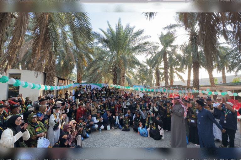 Perayaan Milad Zam Zam Tour di Kebun Kurma Madinah