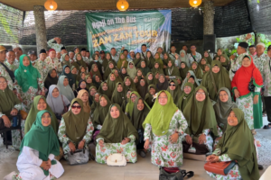 Piknik Alumni Zam Zam Tour: Tadabbur Alam dan Kajian dalam Nuansa Kebersamaan