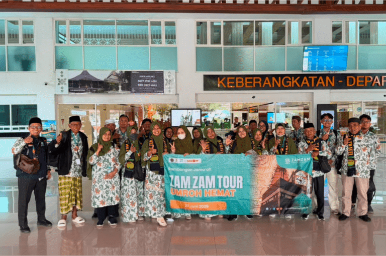 Zam Zam Tour Sambut Kepulangan Jamaah Umroh Kloter 1, 2, dan 3 serta Berangkatkan Kloter 6 ke Tanah Suci