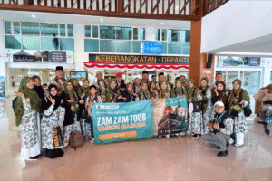 Pelepasan Jamaah Umroh Zam Zam Tour Kloter 8 Resmi Diberangkatkan Menuju Tanah Suci
