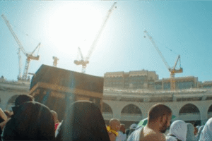 Tips Umroh Musim Panas: Strategi Jaga Stamina di Tengah Suhu Ekstrem Makkah