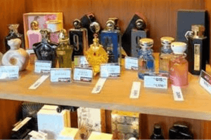 5 Rekomendasi Parfum Saudi yang Banyak Dicari Jamaah di Tanah Suci